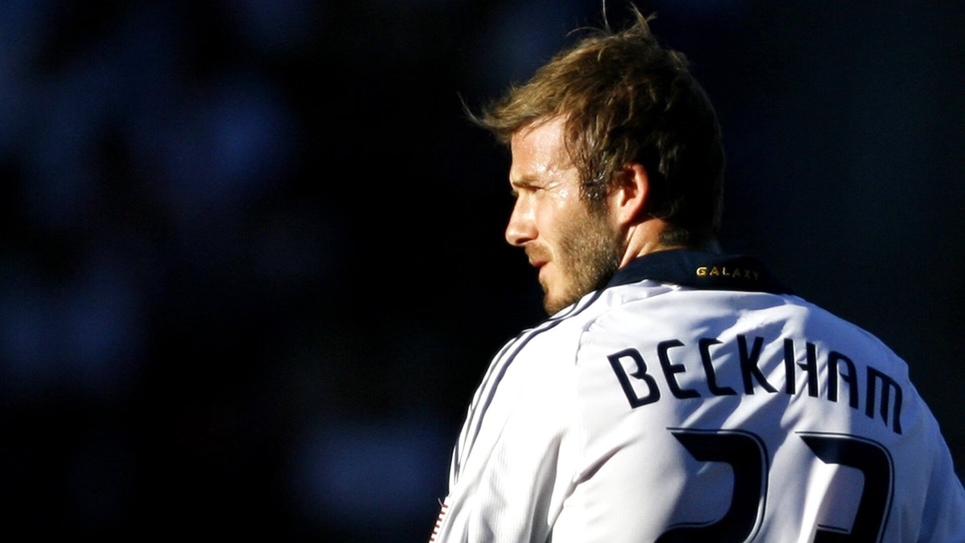 九游(jiuyou)官方网站-国际热身赛中国队逆袭 球员精神令人动容，足球国际热身赛